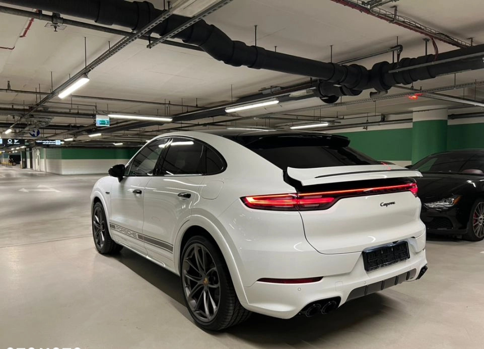 Porsche Cayenne cena 619000 przebieg: 1050, rok produkcji 2022 z Przysucha małe 254